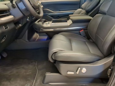 2025 Lincoln *Custom Wrap Navigator Reserve