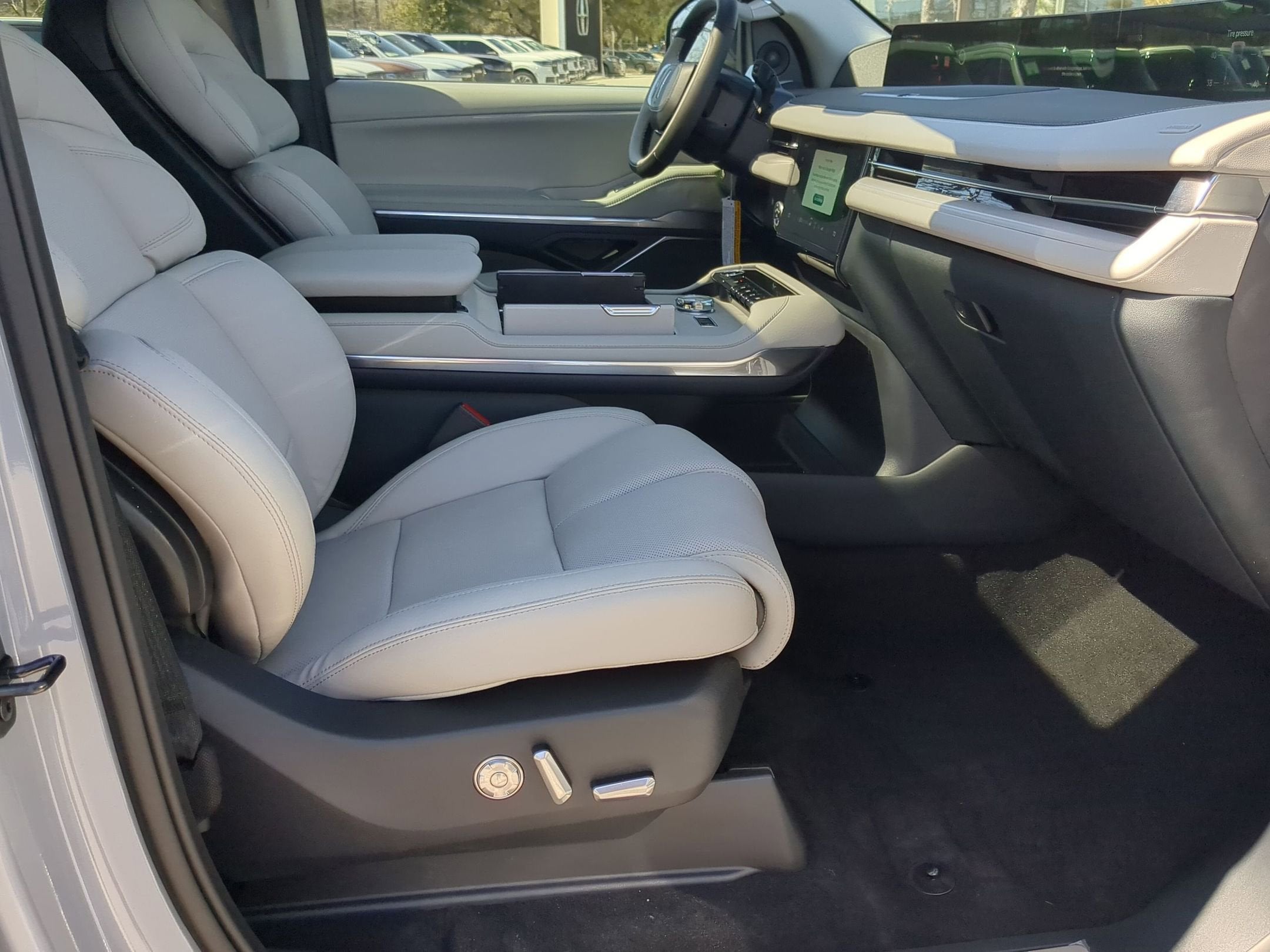 2026 Lincoln Navigator *Custom Paint Job Reserve