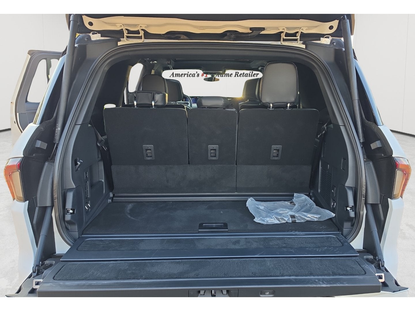 2026 Lincoln Navigator *Custom Stealth Wrap Reserve