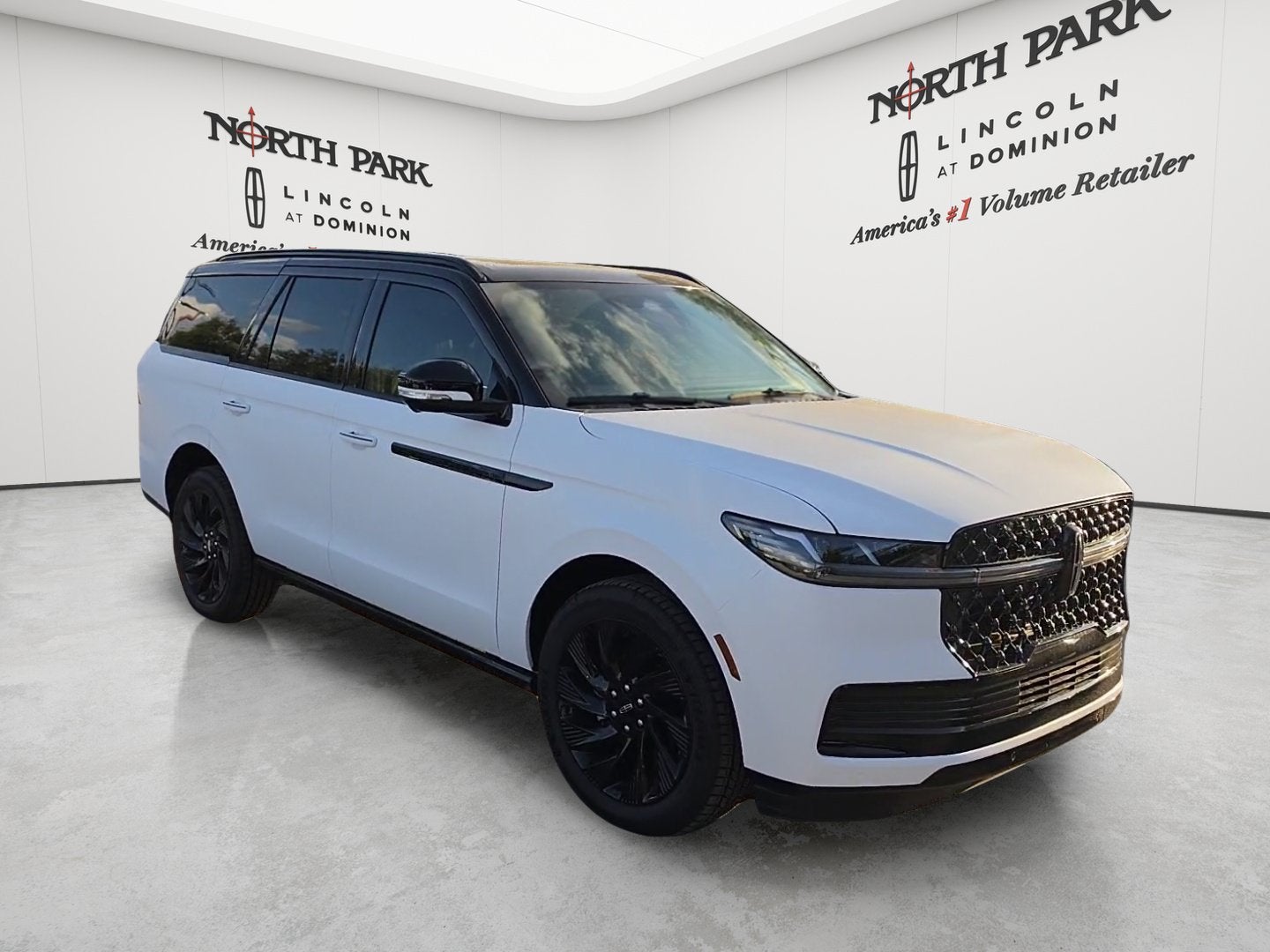 2026 Lincoln Navigator *Custom Stealth Wrap Reserve