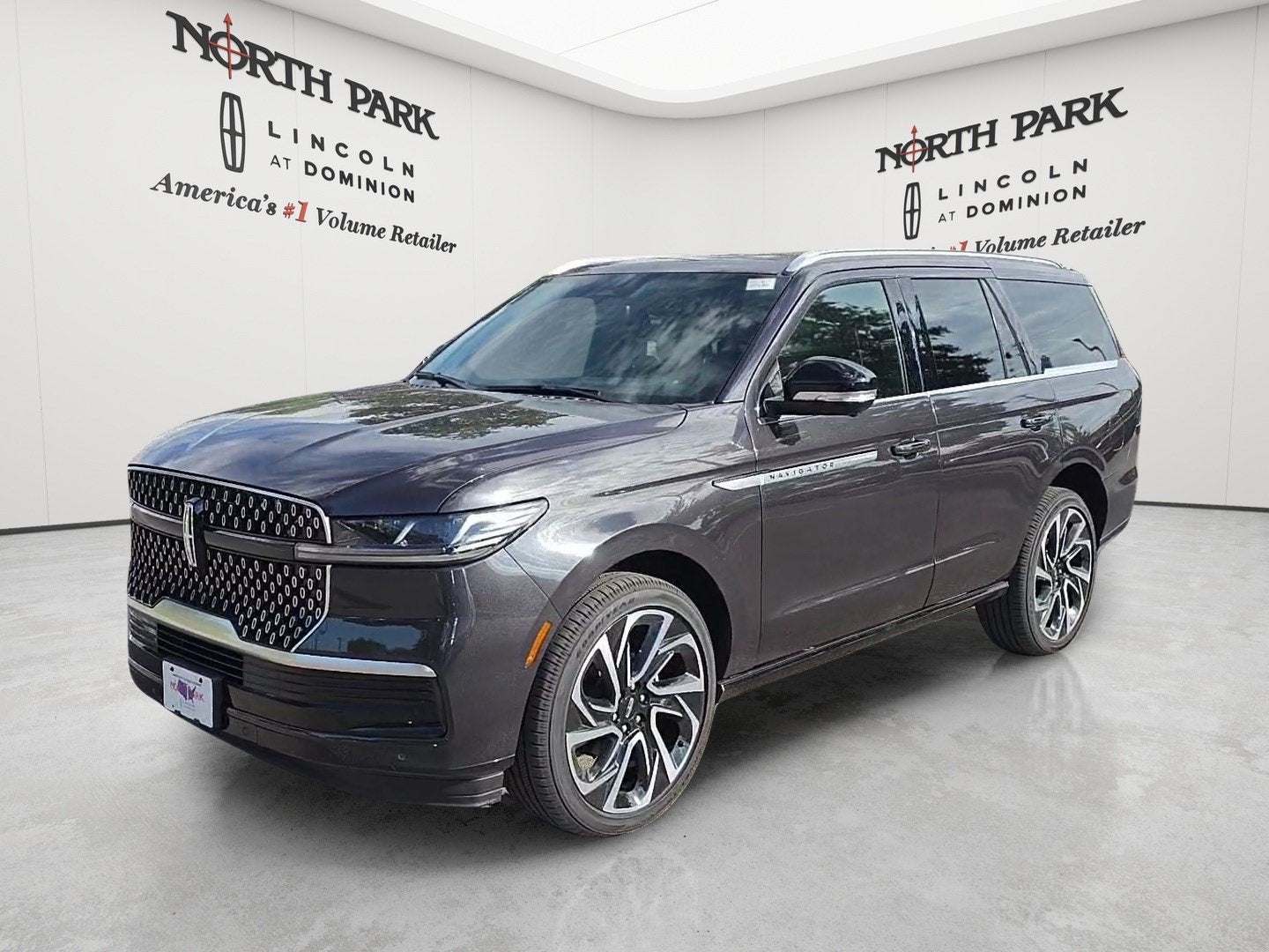 2027 Lincoln Navigator Reserve