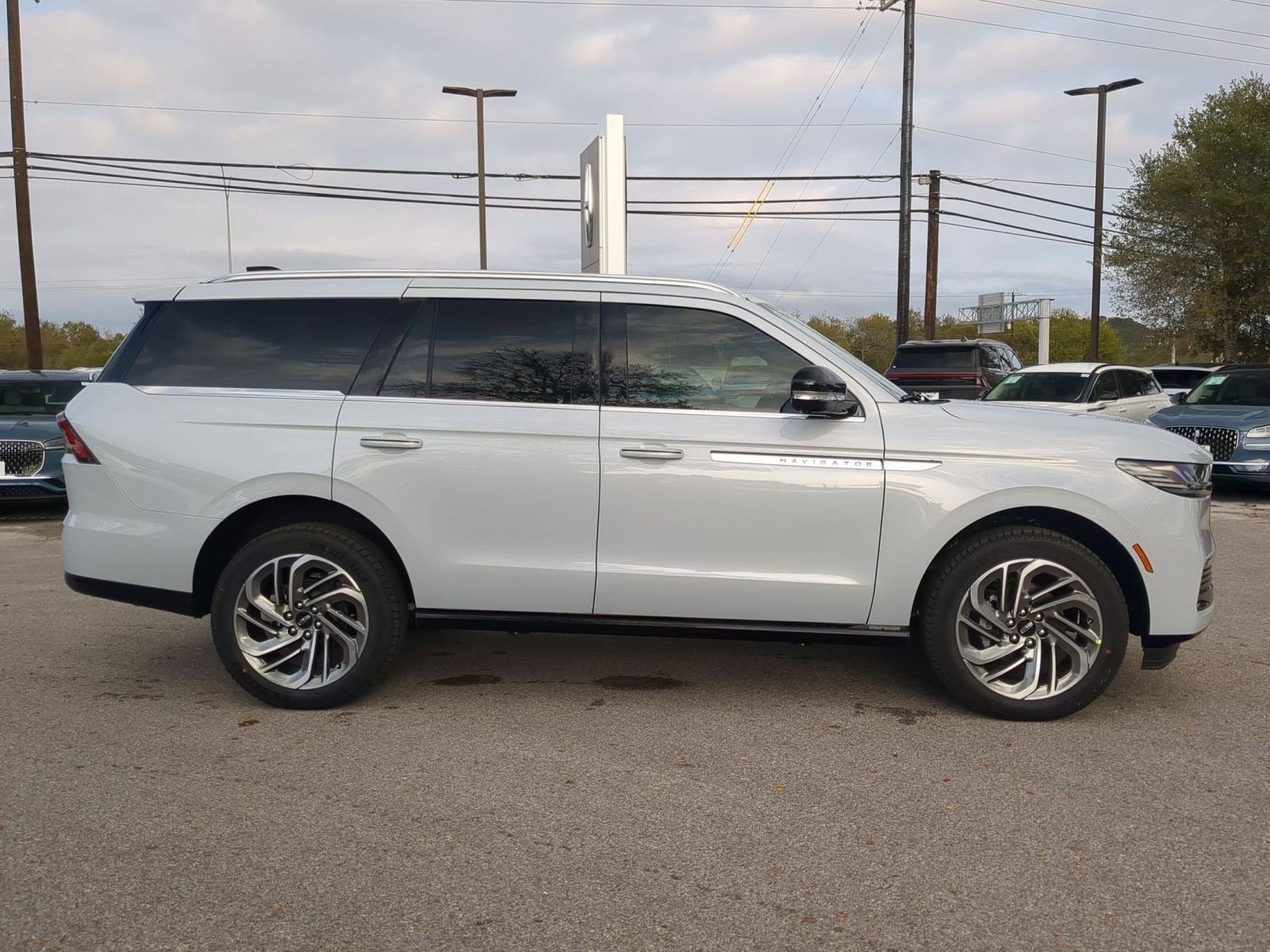 2025 Lincoln Navigator Reserve