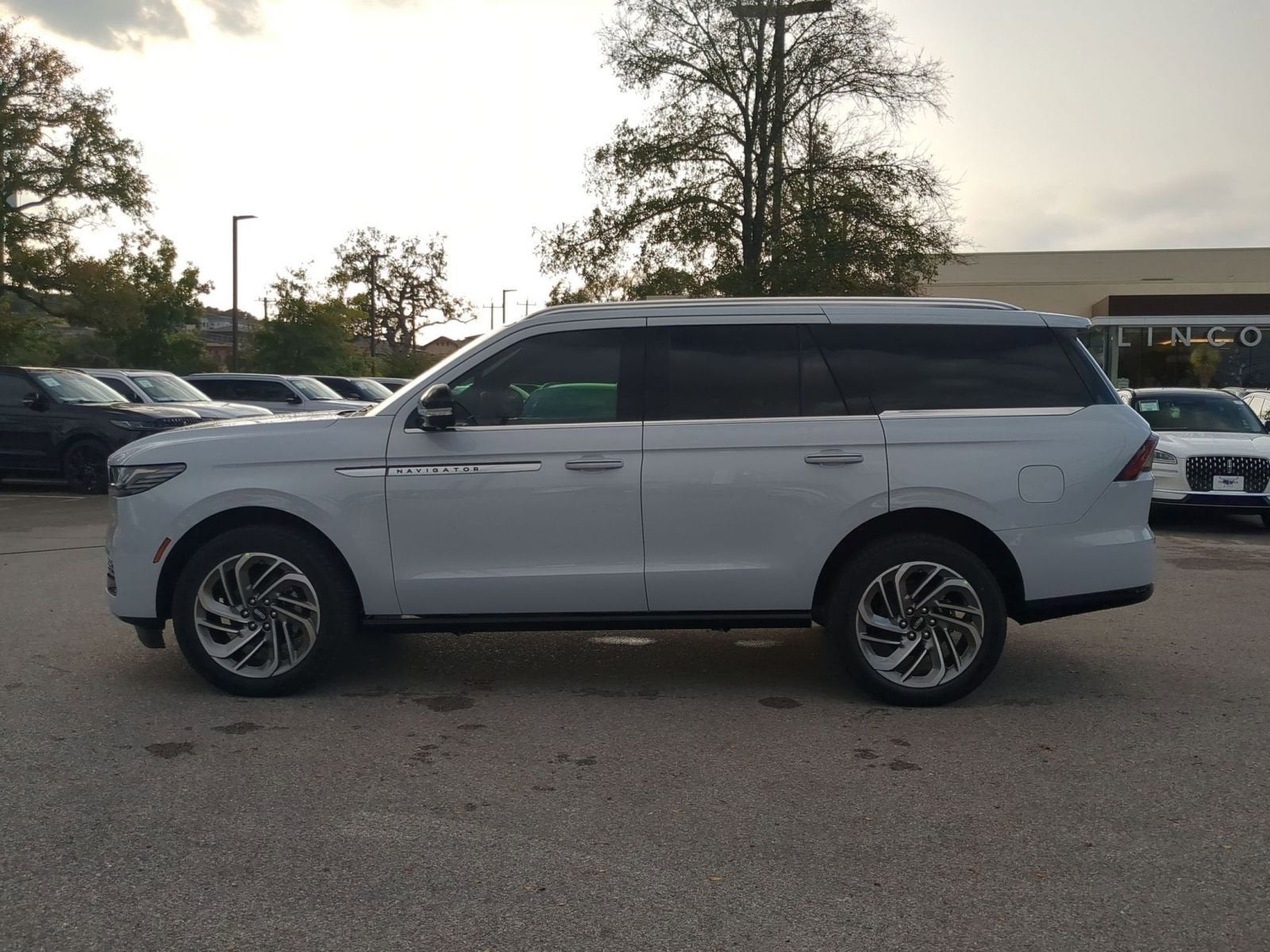 2025 Lincoln Navigator Reserve