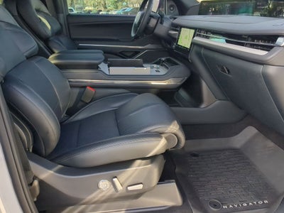 2025 Lincoln Navigator Reserve