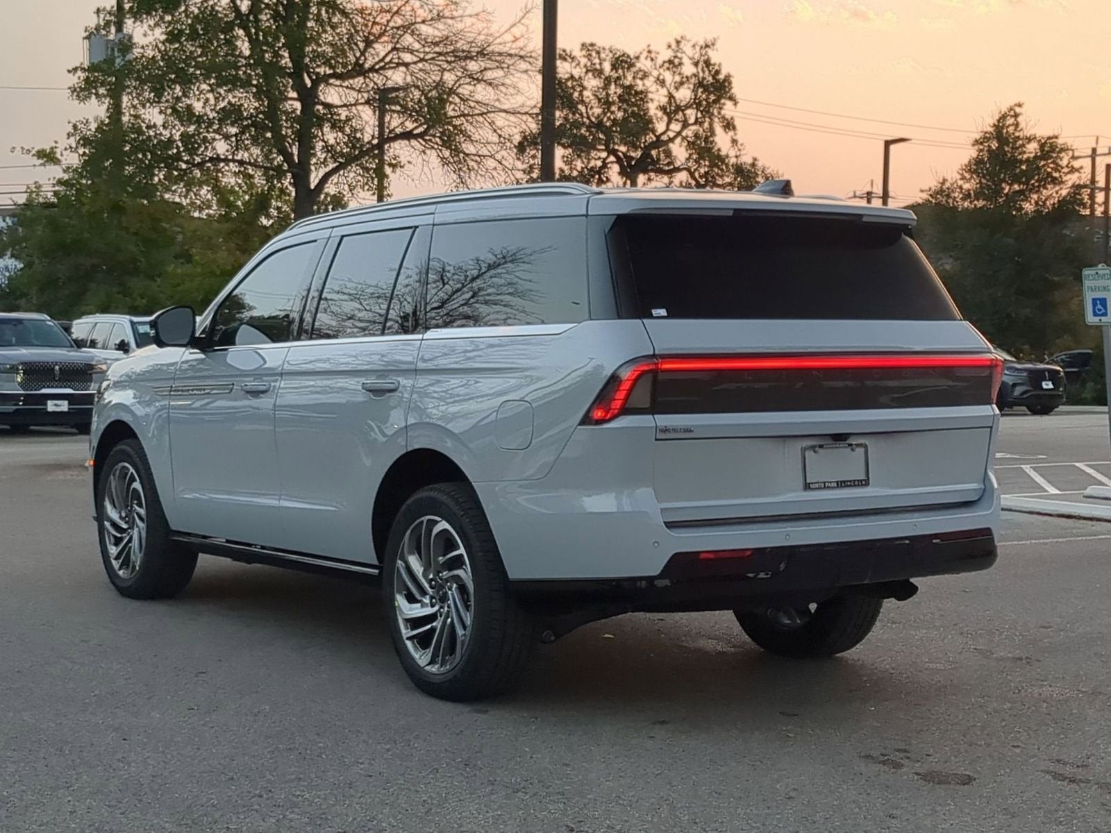 2025 Lincoln Navigator Reserve