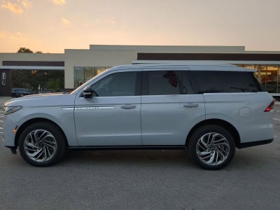 2025 Lincoln Navigator Reserve