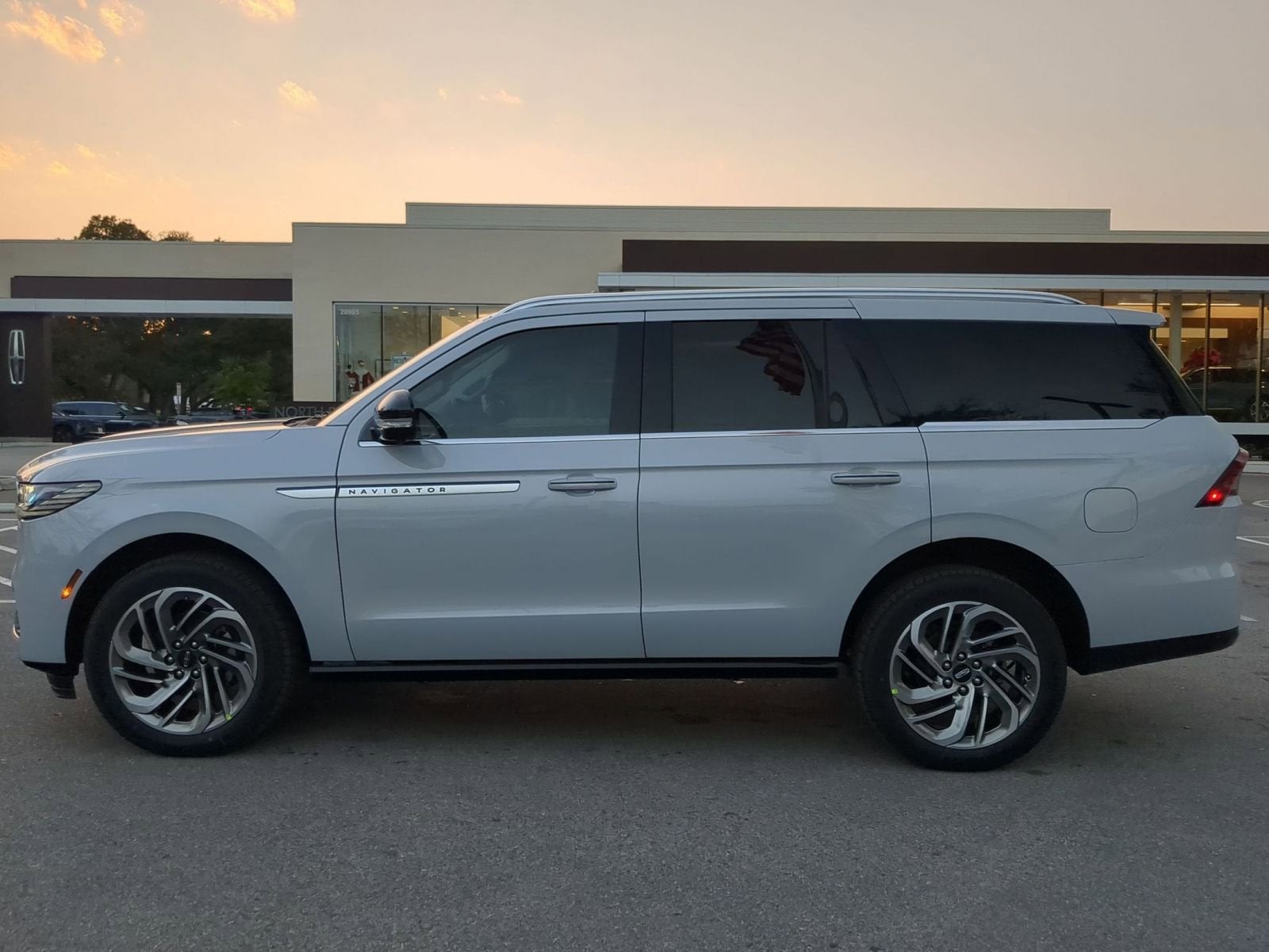 2025 Lincoln Navigator Reserve