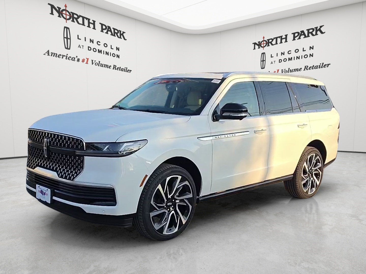 2027 Lincoln Navigator Reserve
