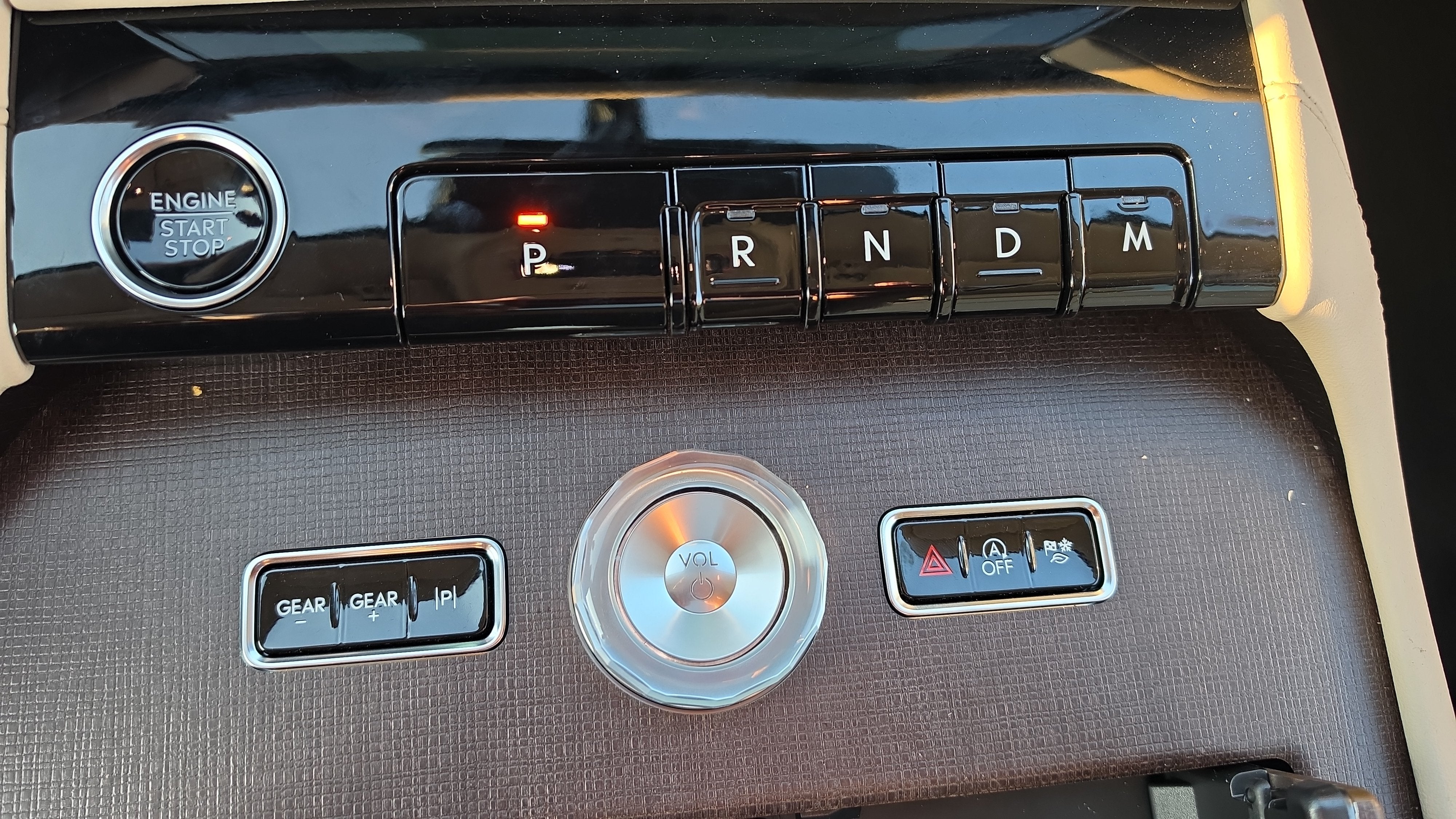 2027 Lincoln Navigator Reserve