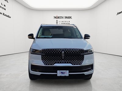 2027 Lincoln Navigator Reserve