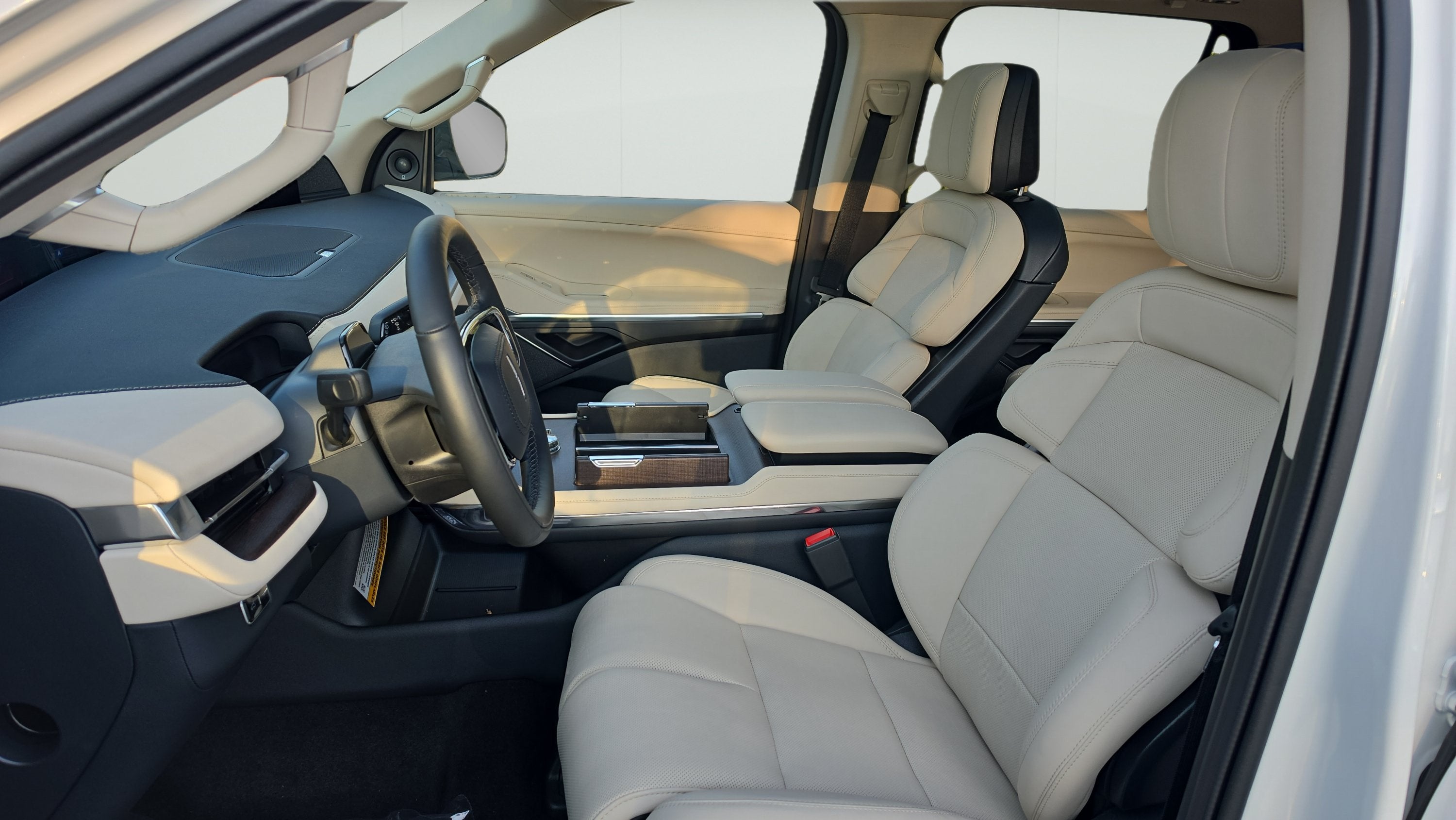 2027 Lincoln Navigator Reserve