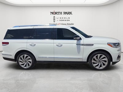 2022 Lincoln Navigator Reserve