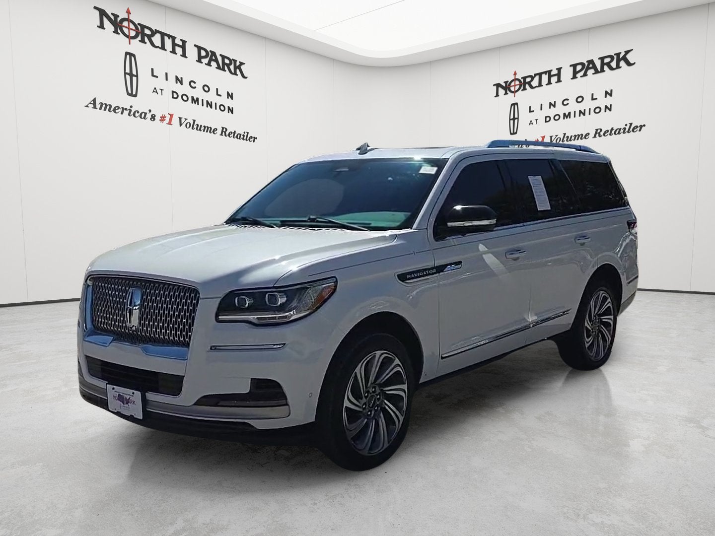 2024 Lincoln Navigator Premiere