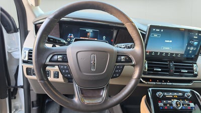 2024 Lincoln Navigator Premiere