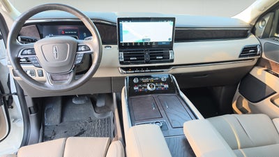 2024 Lincoln Navigator Premiere