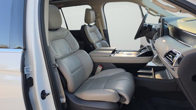2024 Lincoln Navigator Premiere