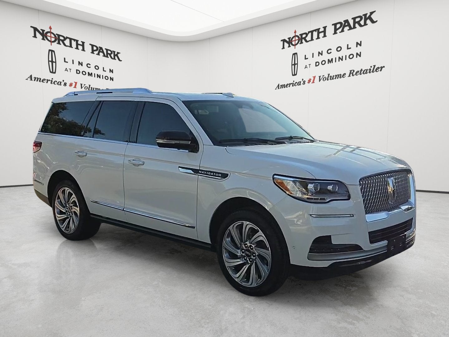 2024 Lincoln Navigator Premiere