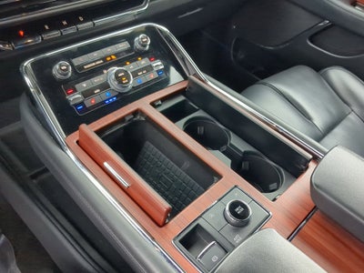 2024 Lincoln Navigator Premiere