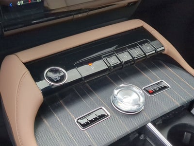 2025 Lincoln Navigator Black Label