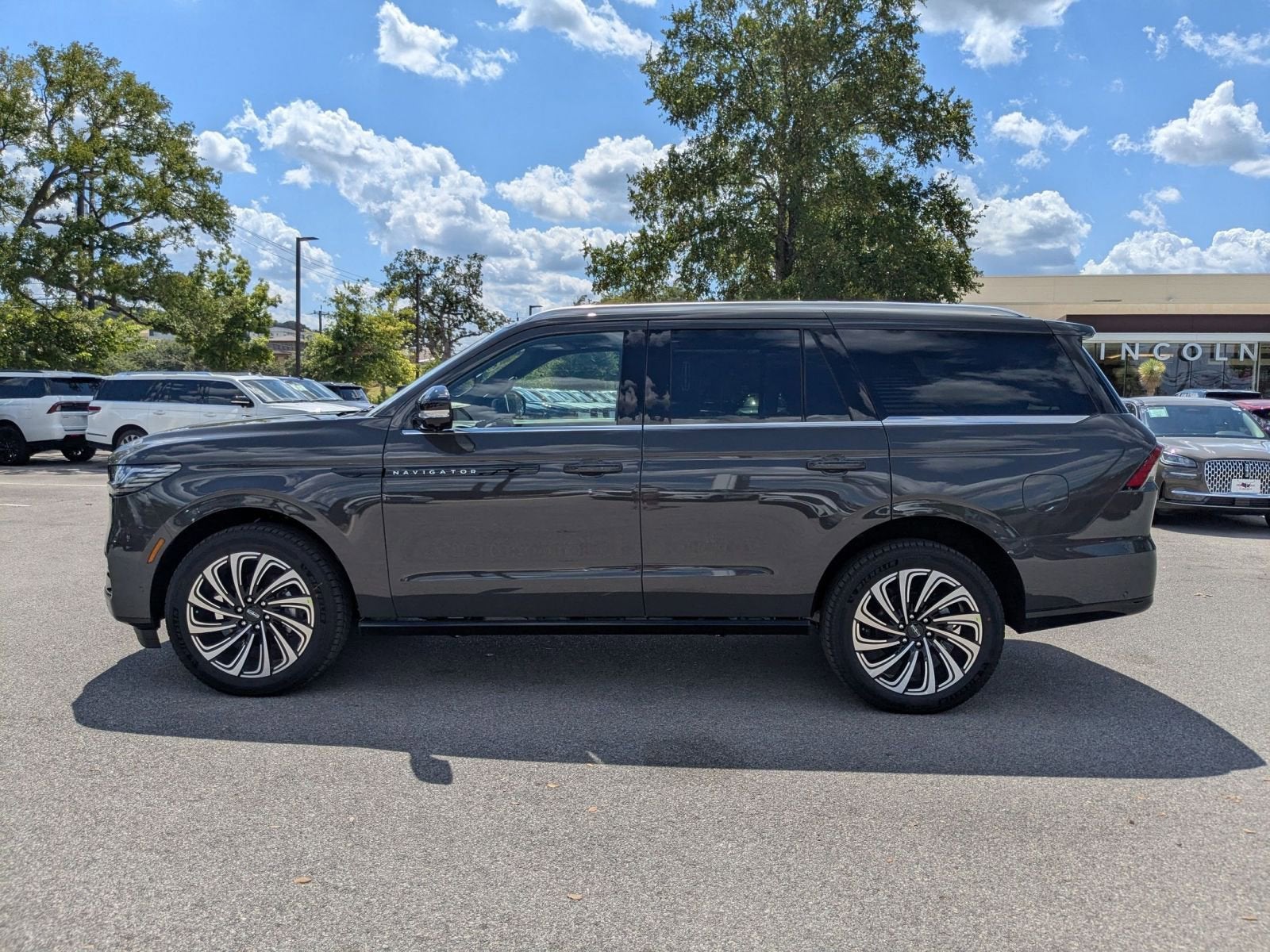 2025 Lincoln Navigator Black Label