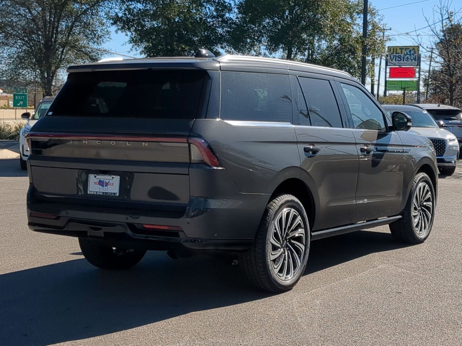2025 Lincoln Navigator Black Label