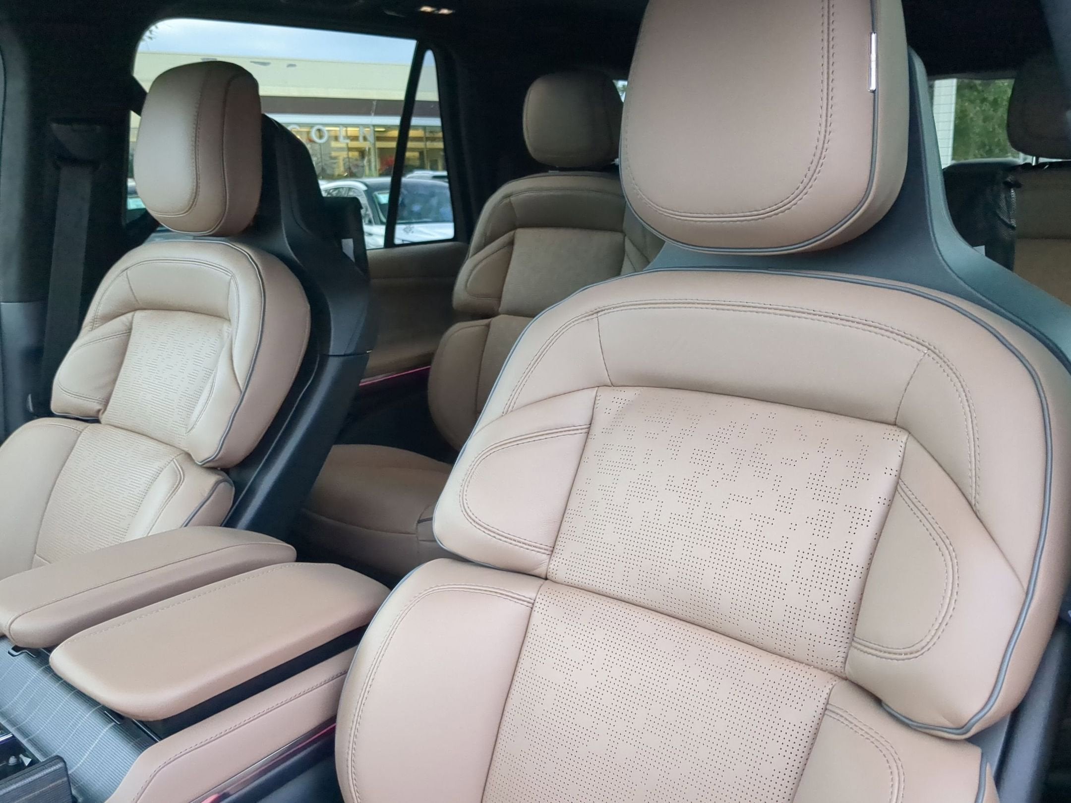 2025 Lincoln Navigator Black Label