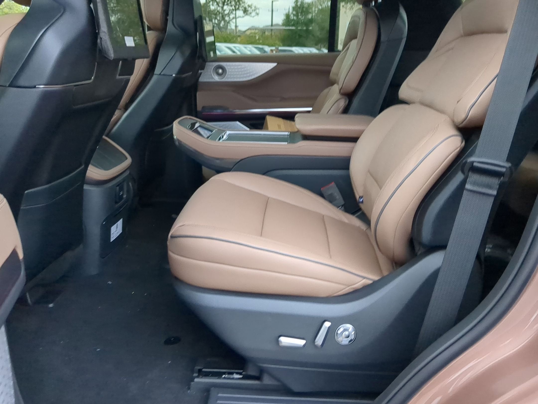 2025 Lincoln Navigator Black Label