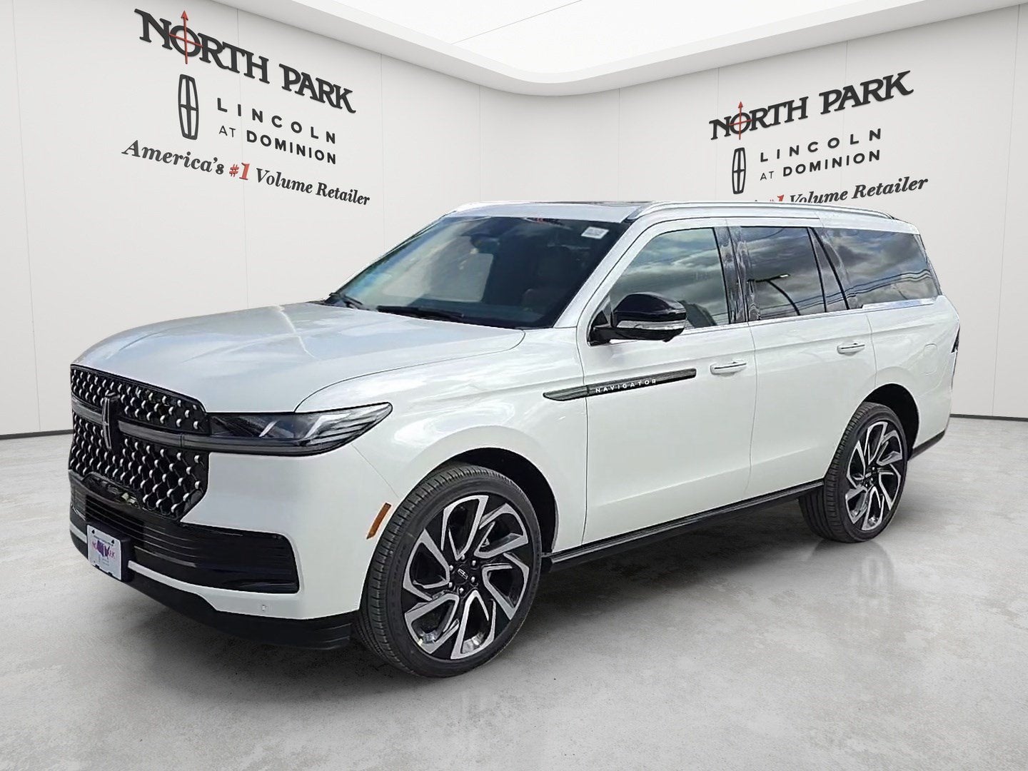 2027 Lincoln Navigator