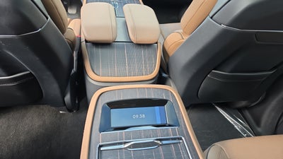 2027 Lincoln Navigator Black Label