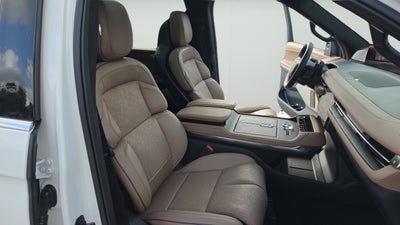 2027 Lincoln Navigator Black Label