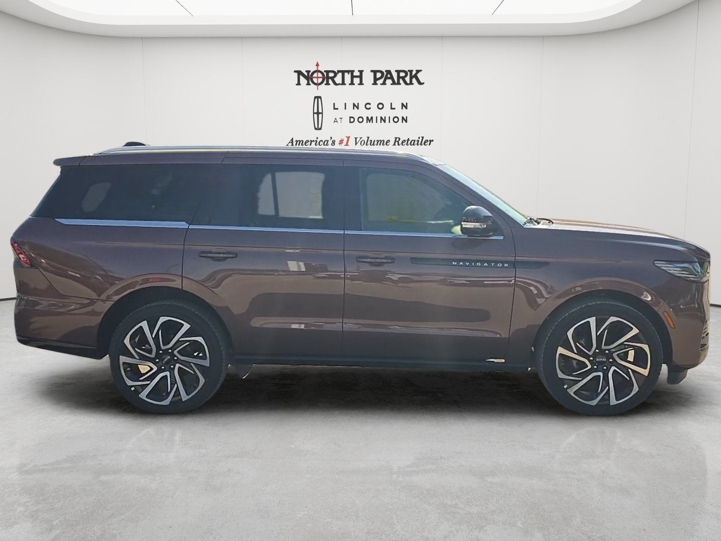 2027 Lincoln Navigator Black Label