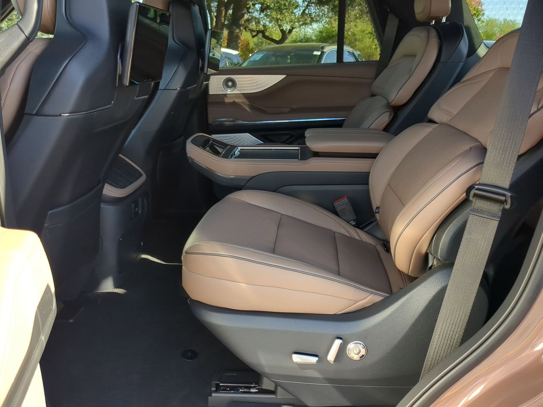 2025 Lincoln Navigator Black Label