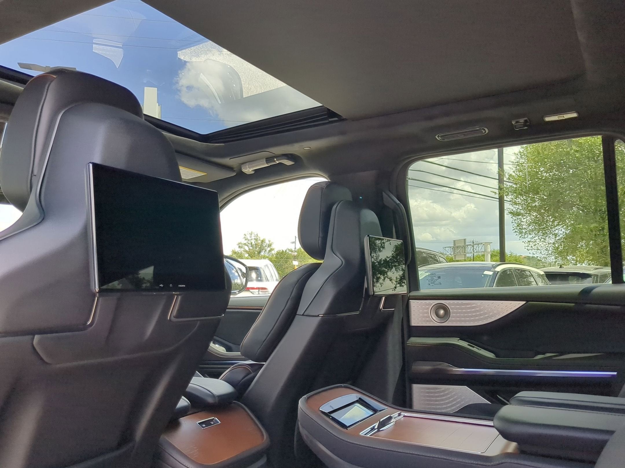 2025 Lincoln Navigator Black Label