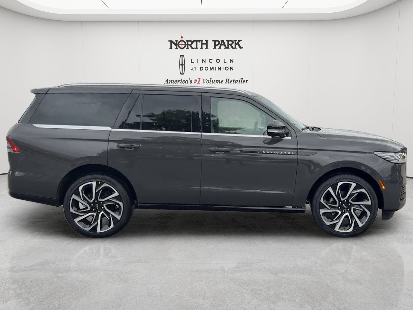 2027 Lincoln Navigator Black Label