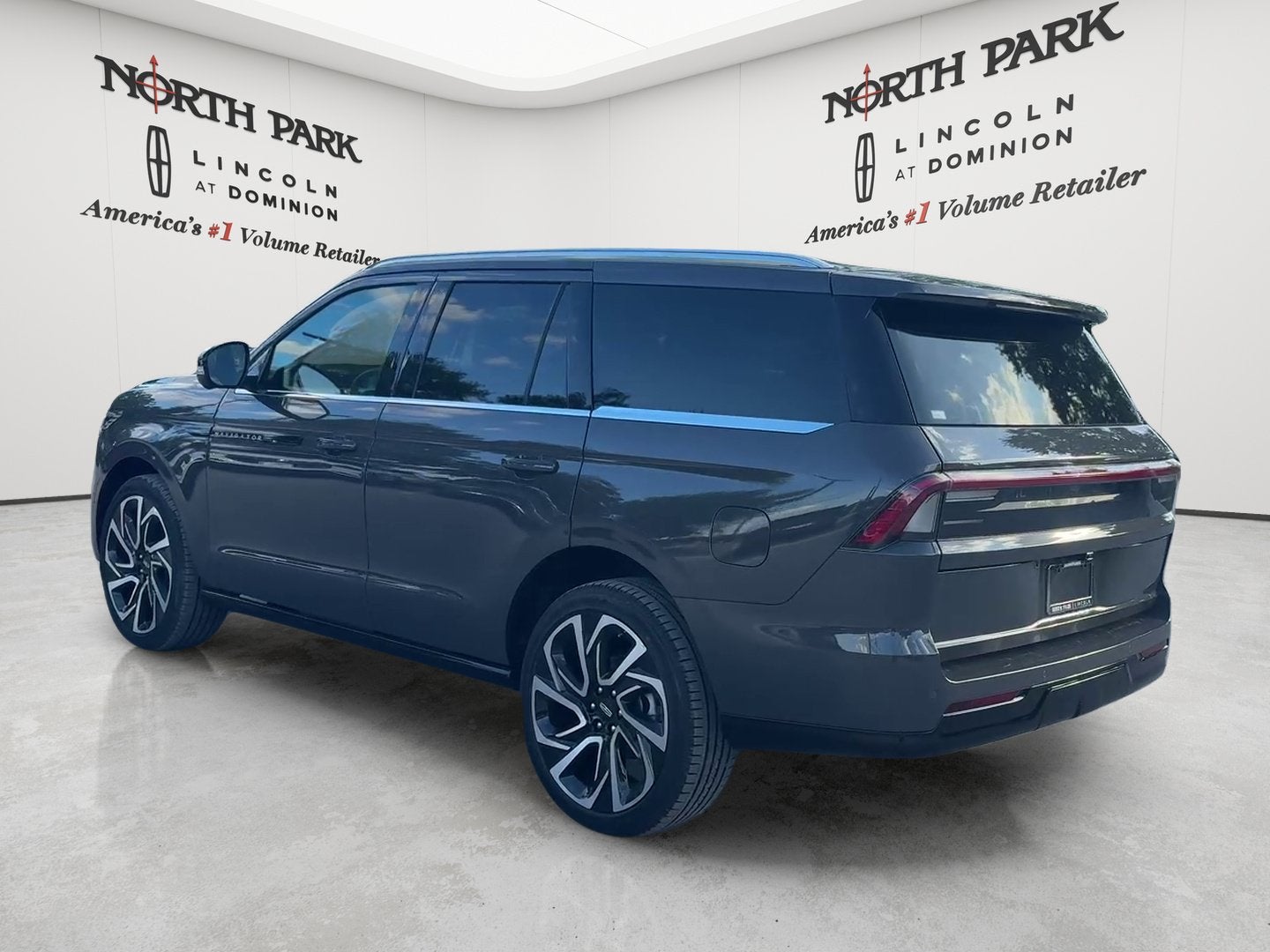 2027 Lincoln Navigator Black Label