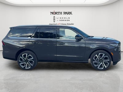 2027 Lincoln Navigator Black Label