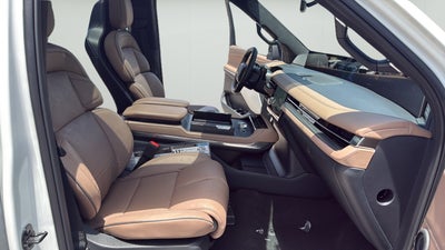 2027 Lincoln Navigator Black Label