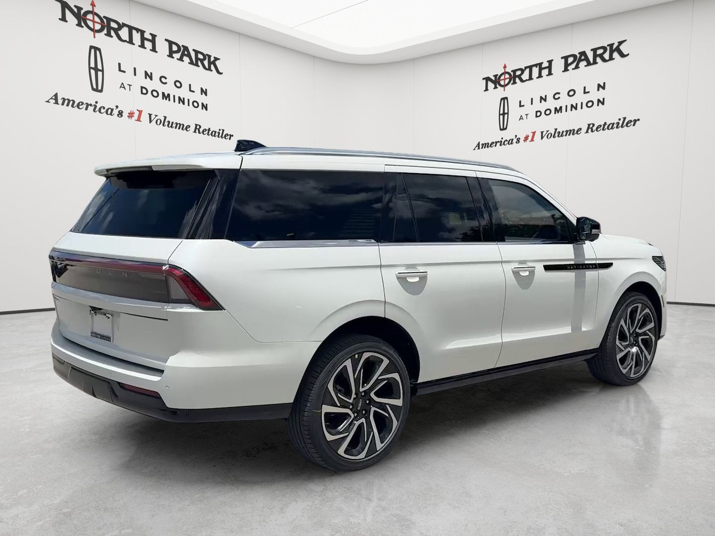 2027 Lincoln Navigator Black Label