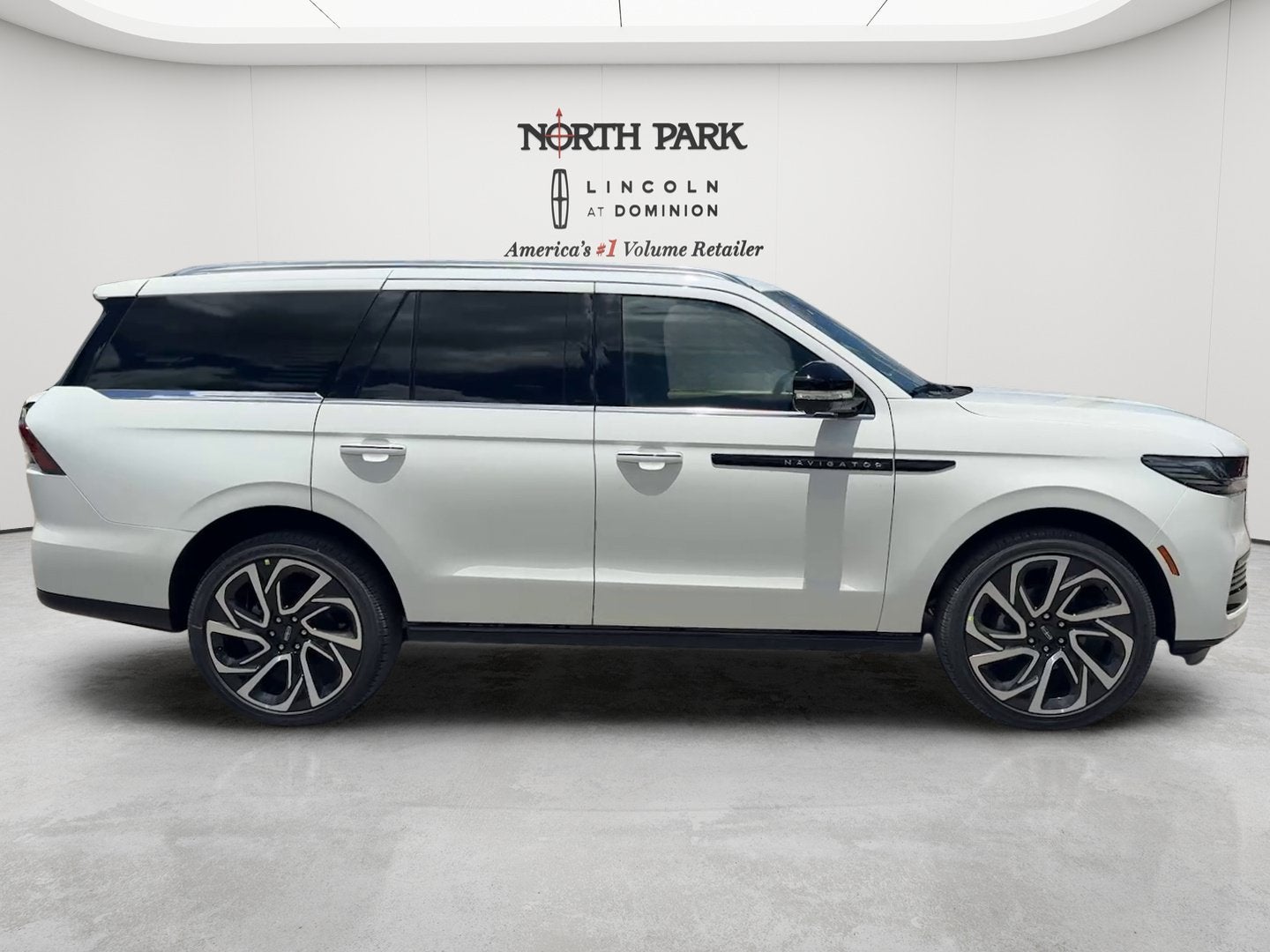 2027 Lincoln Navigator Black Label
