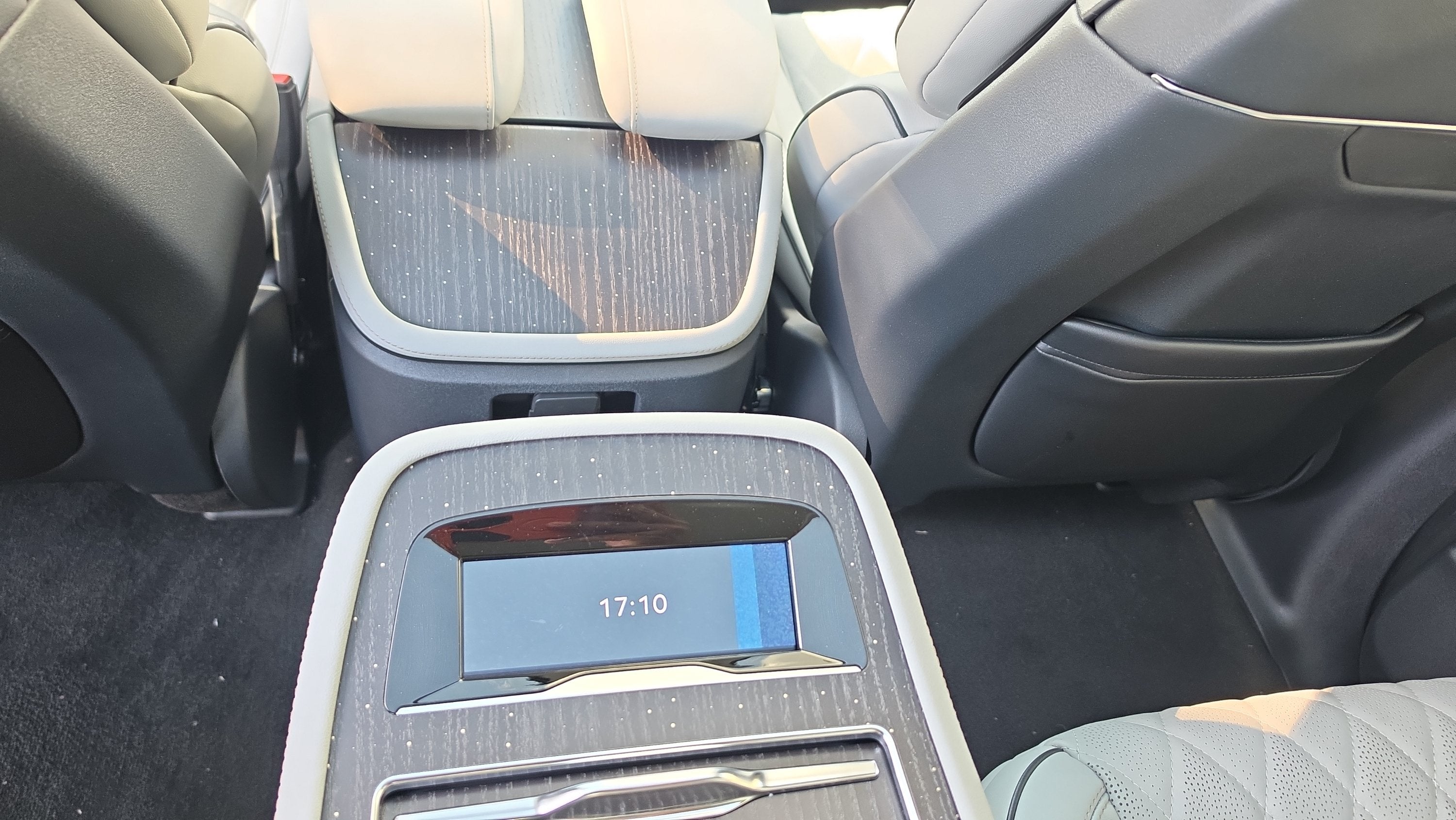 2027 Lincoln Navigator Black Label