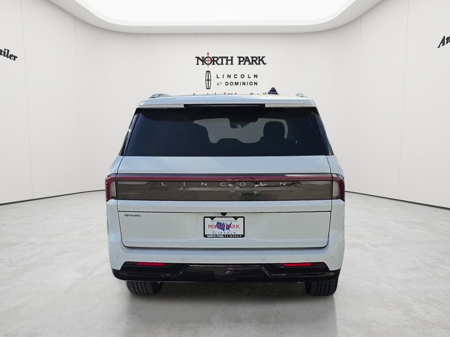 2027 Lincoln Navigator Black Label