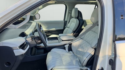 2027 Lincoln Navigator Black Label