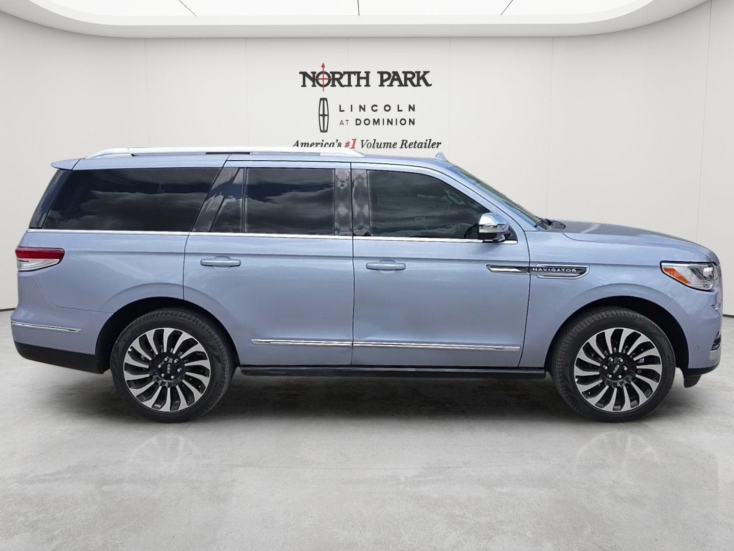 2024 Lincoln Navigator Black Label