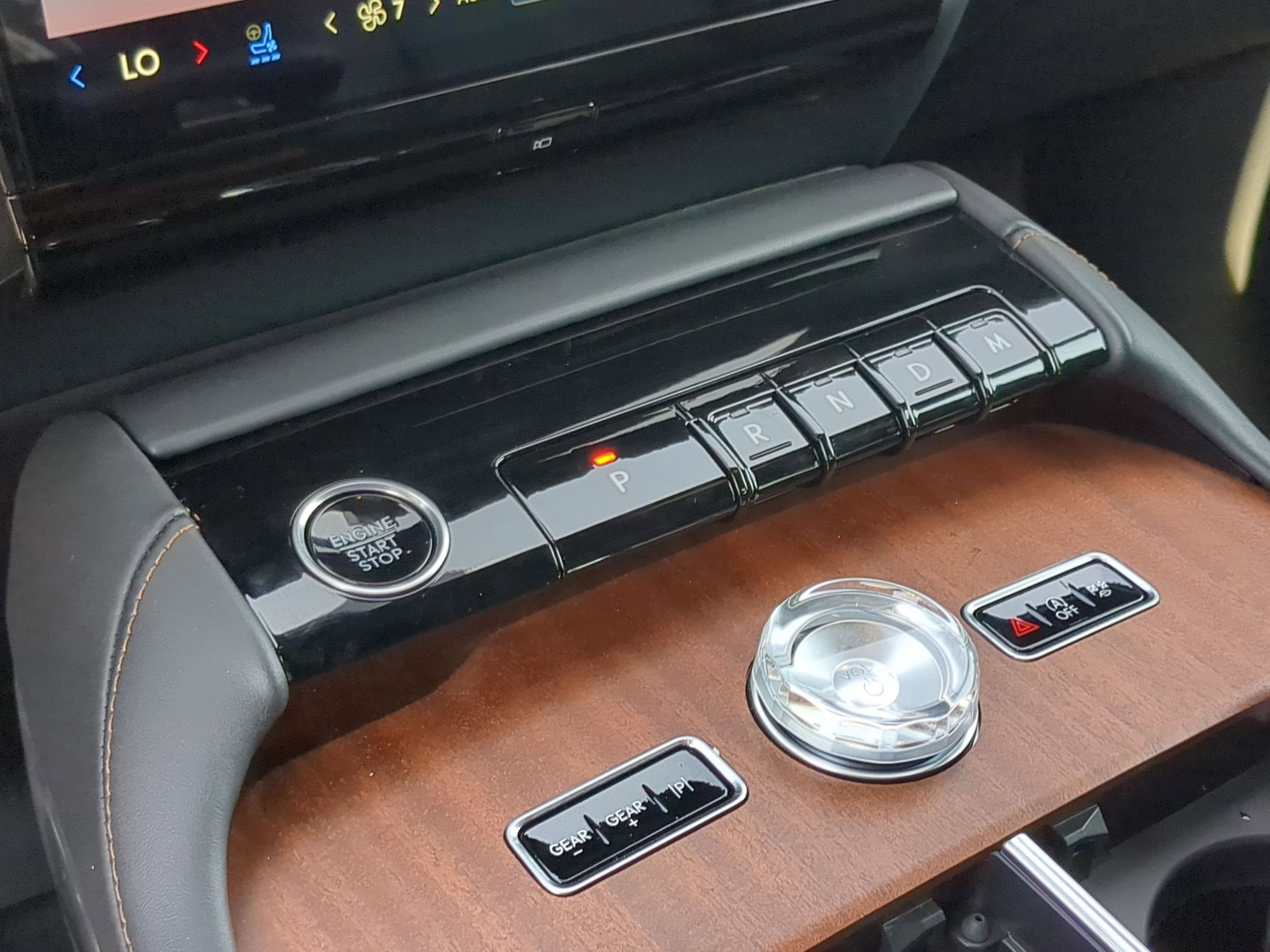 2025 Lincoln Navigator Black Label