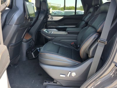 2025 Lincoln Navigator Black Label