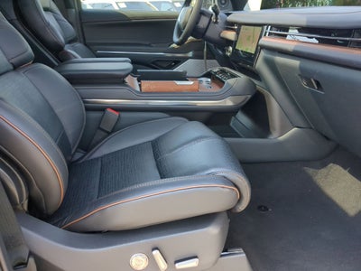 2025 Lincoln Navigator Black Label