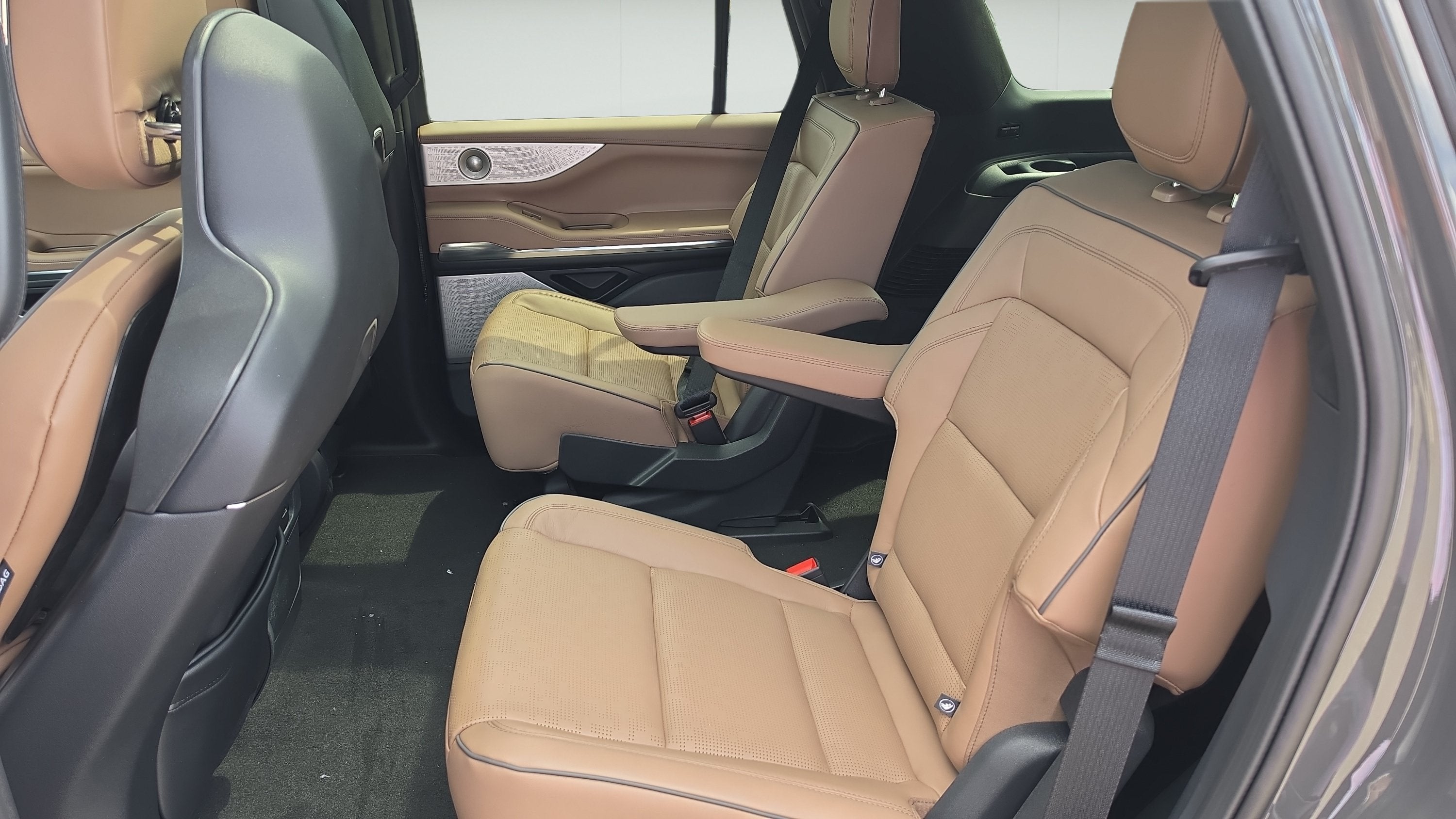 2027 Lincoln Navigator Black Label