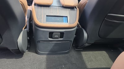 2027 Lincoln Navigator Black Label