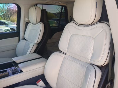 2023 Lincoln Navigator Black Label
