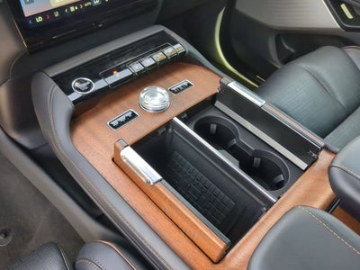 2025 Lincoln Navigator Black Label